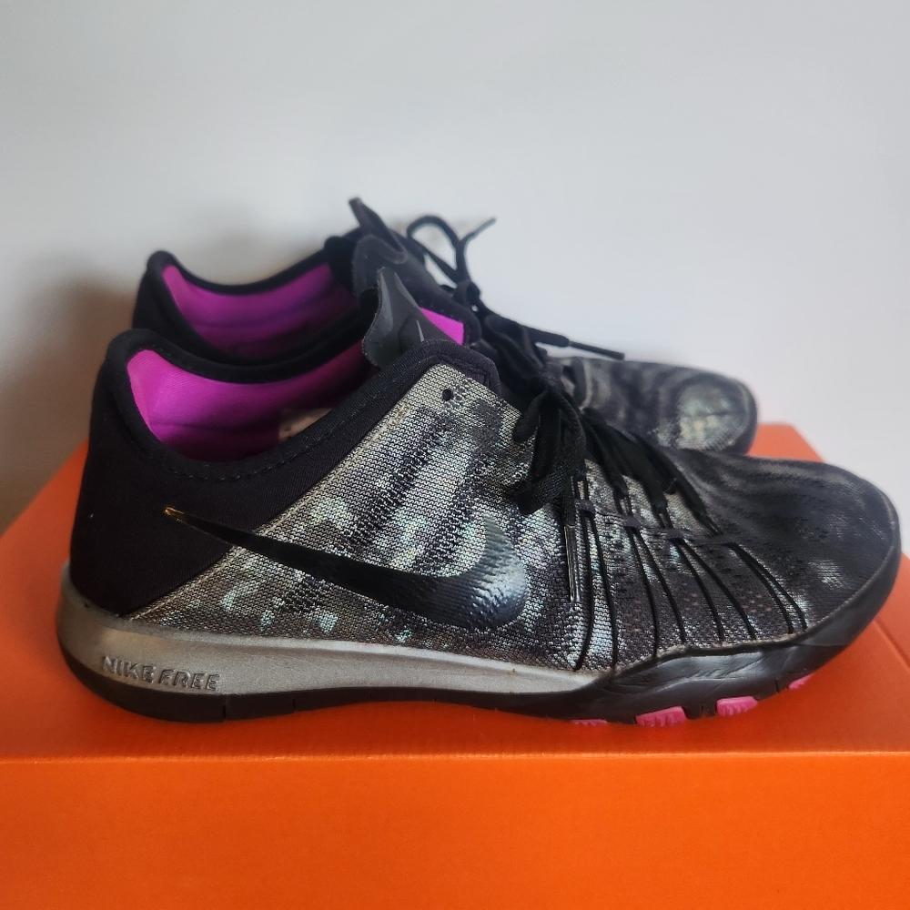 Silver & Black Nike Free Women's 7.5
